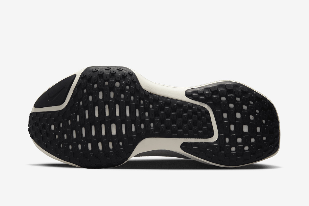 Nike ZoomX Invincible Run Flyknit 3 'Mismatched' - Image 6