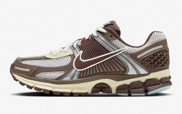 Wmns Nike Zoom Vomero 5 'Earth Fossil'