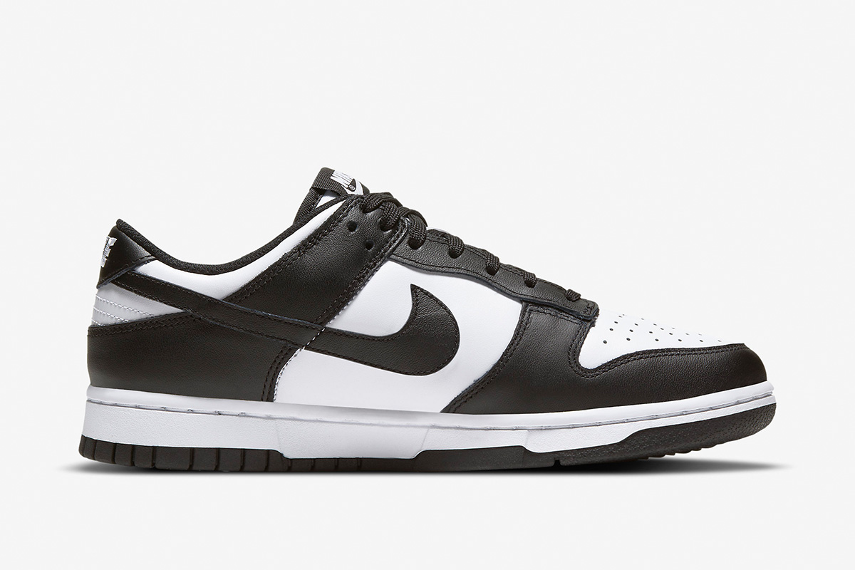 Wmns Nike Dunk Low 'Black White' - Image 2