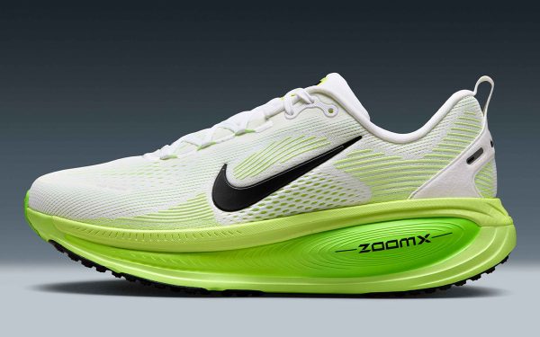 Nike Vomero 18 'Electric Green'