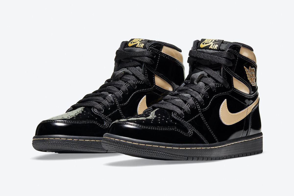 Air Jordan 1 Retro High OG 'Black Metallic Gold' - Image 3