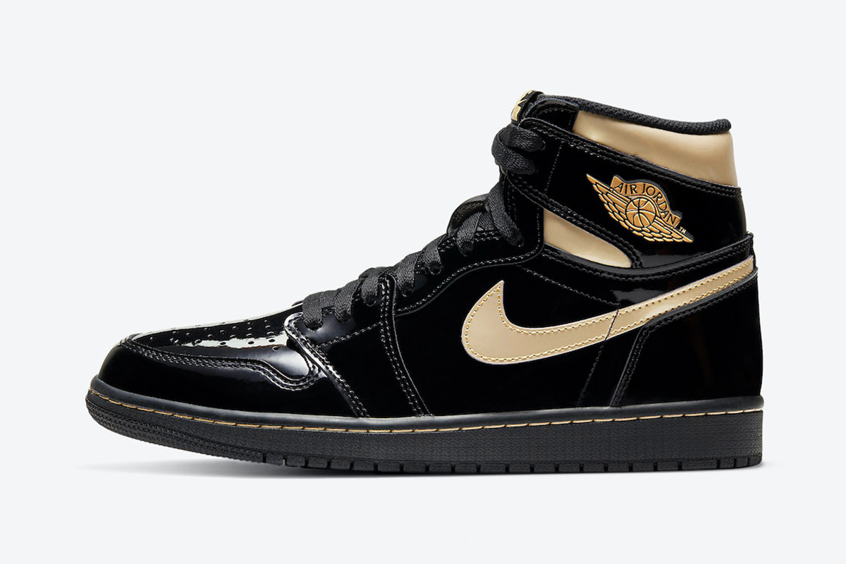Air Jordan 1 Retro High OG 'Black Metallic Gold'
