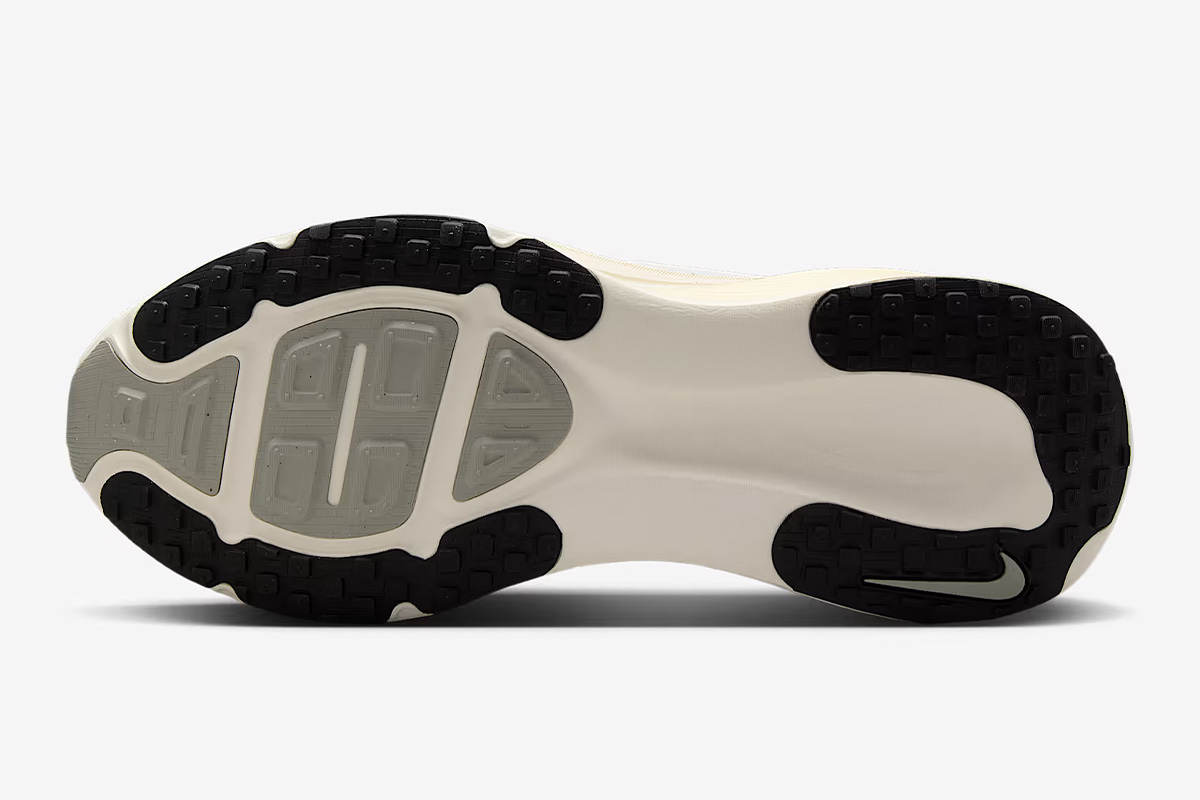 Nike Vomero 18 'Coconut Milk' - Image 6