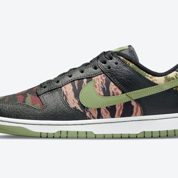 Nike Dunk Low SE 'Black Multi-Camo'