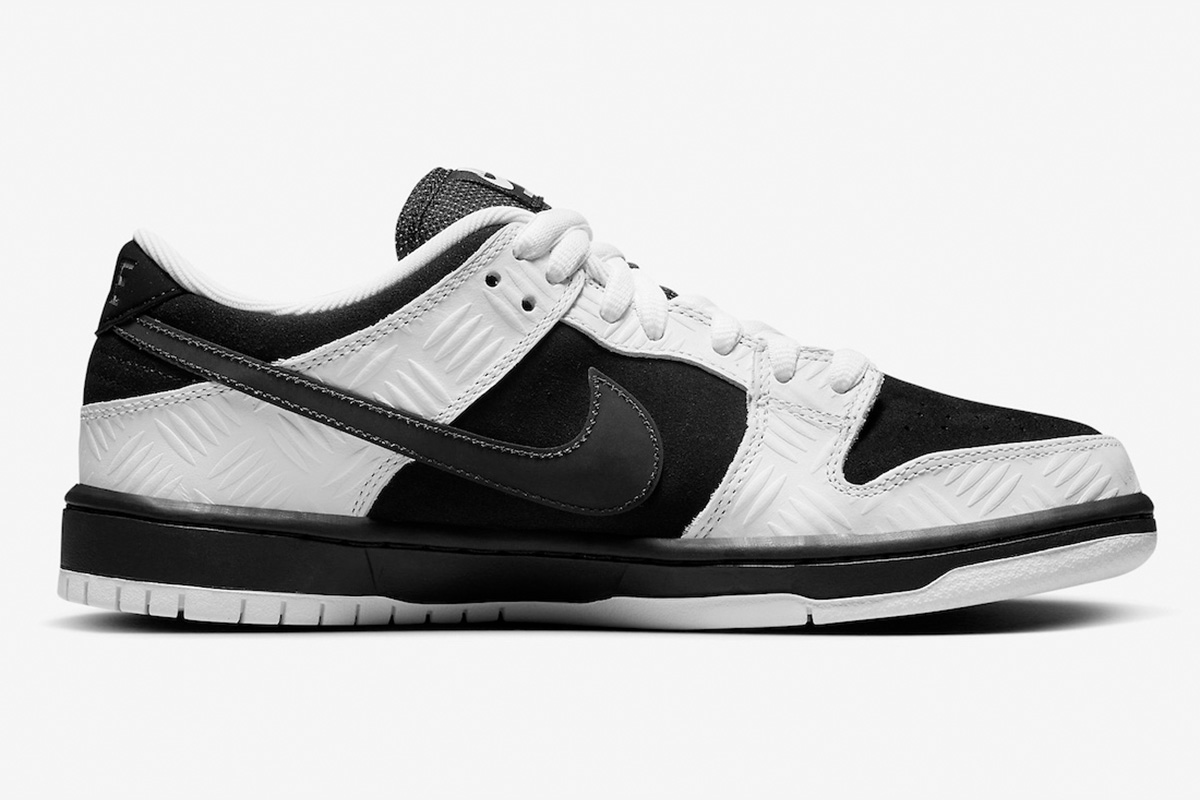 TIGHTBOOTH x Nike Dunk Low SB - Image 2