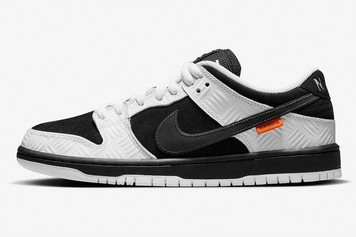 TIGHTBOOTH x Nike Dunk Low SB