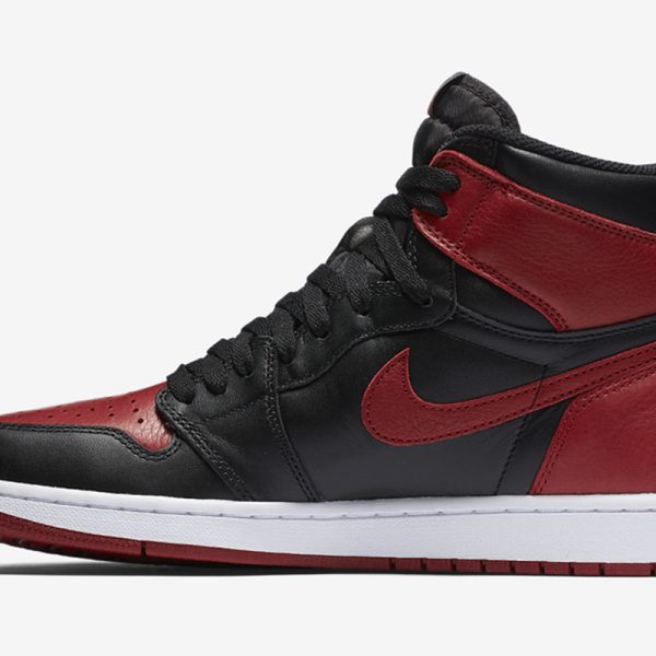 Air Jordan 1 Retro High OG 'Banned' 2016