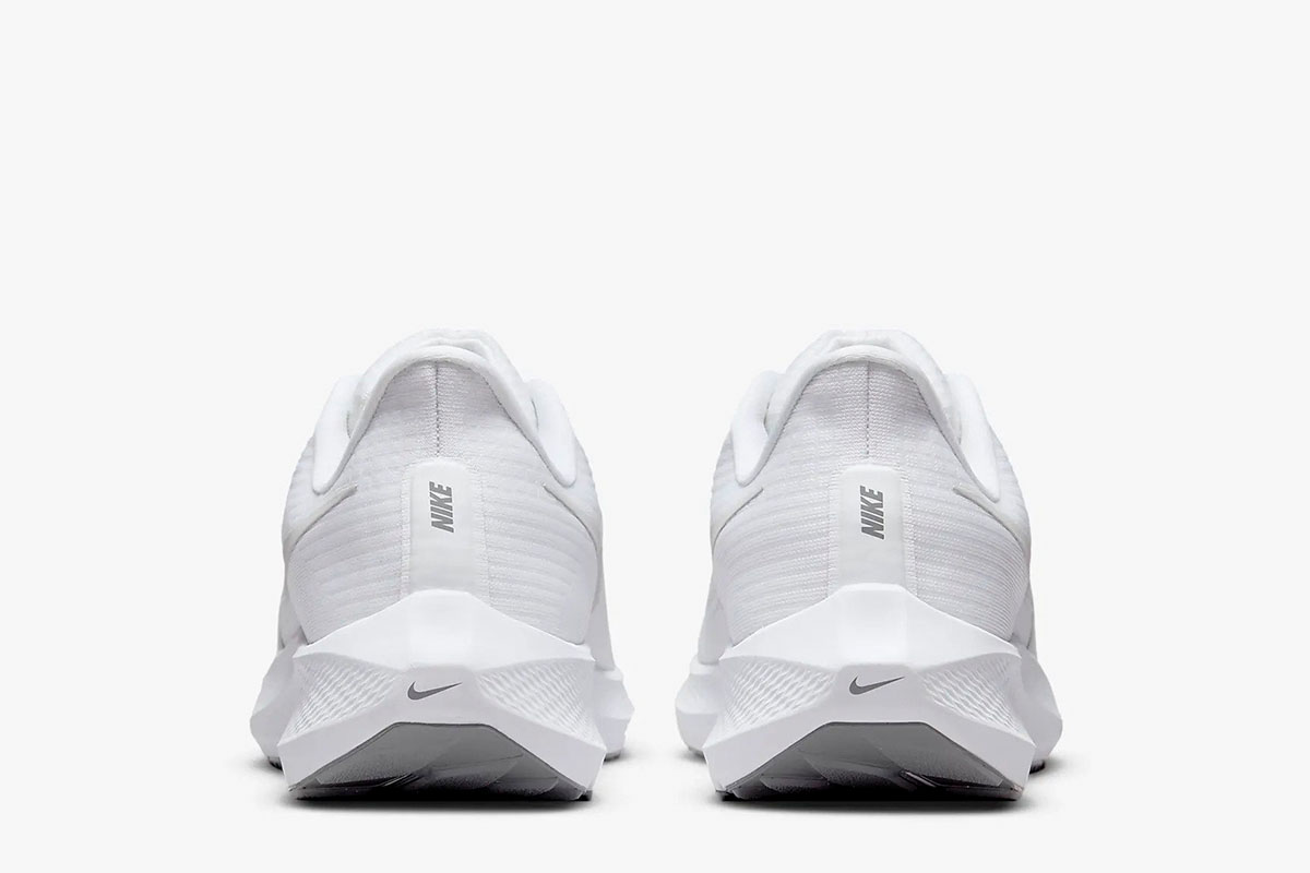 Nike Air Zoom Pegasus 39 'White Grey Fog' - Image 5