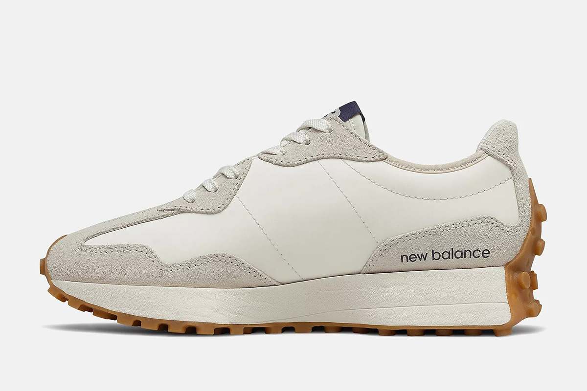 Wmns New Balance 327 'Moonbeam Outerspace' - Image 3